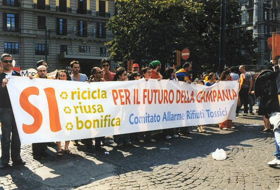Comitato Allarme Rifiuti Tossici alla manifestazione napoletana del 19 Maggio