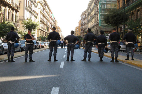 La Marcia Acerra-Napoli dei 1000 del Sì, il Corteo cittadino e la Manifestazione in Piazza Dante