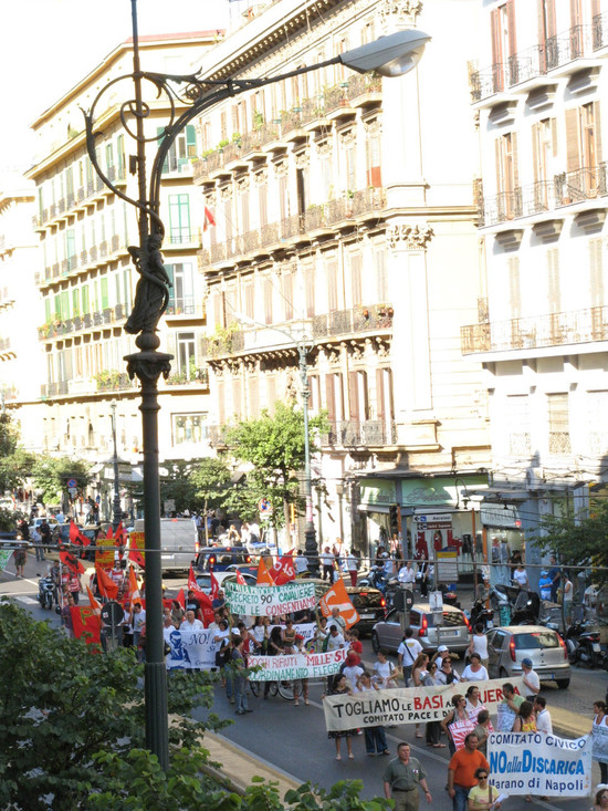 La Marcia Acerra-Napoli dei 1000 del Sì, il Corteo cittadino e la Manifestazione in Piazza Dante